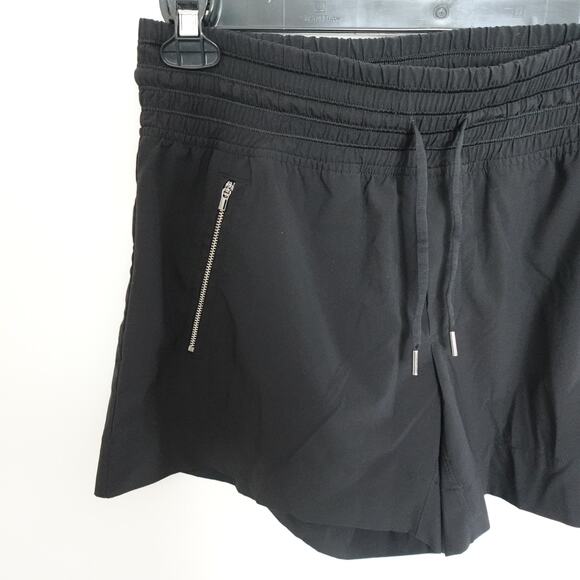 Athleta Camden Black Short 8 Athletic Sustainable Athleisure Travel Lightweight - Picture 4 of 8